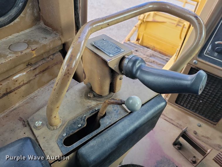 image for item EA2607 Caterpillar D6H LGP dozer