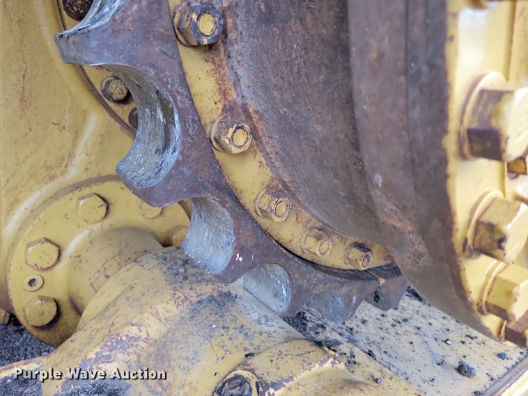image for item EA2607 Caterpillar D6H LGP dozer