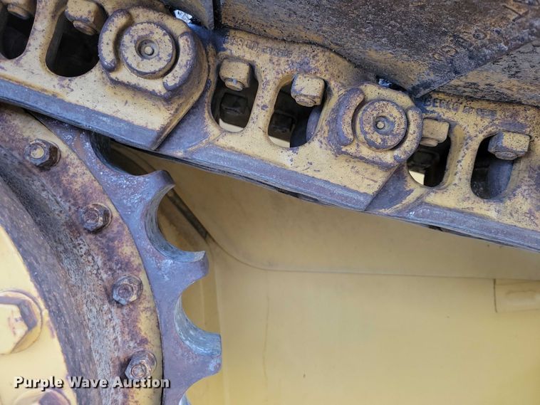 image for item EA2607 Caterpillar D6H LGP dozer