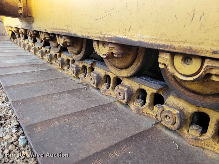 image for item EA2607 Caterpillar D6H LGP dozer