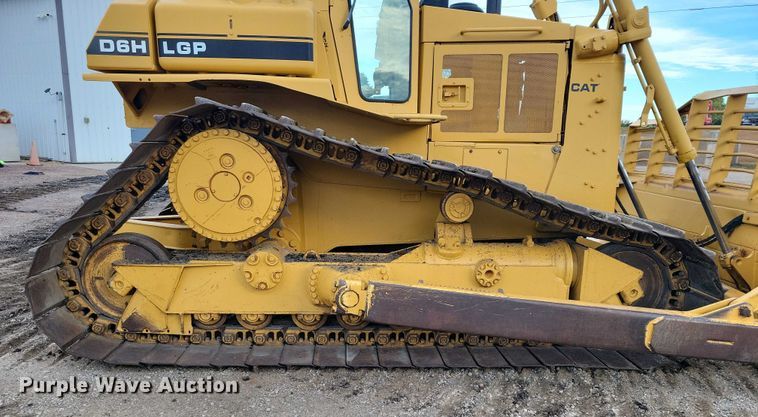 image for item EA2607 Caterpillar D6H LGP dozer