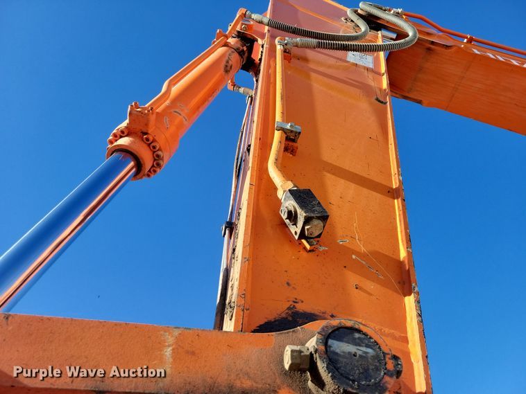 image for item EA2616 2018 Hitachi Zaxis 350 LC excavator