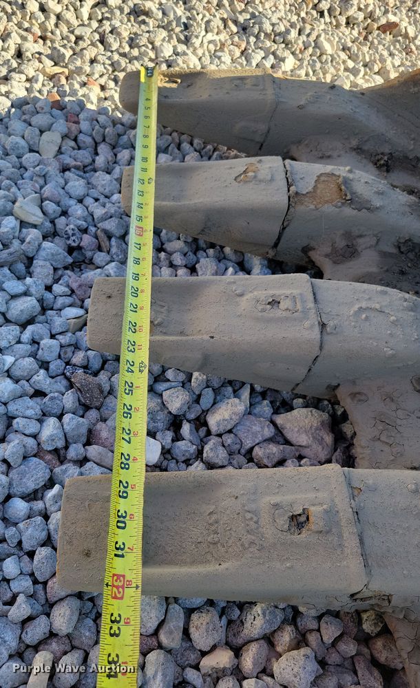 image for item EA2616 2018 Hitachi Zaxis 350 LC excavator