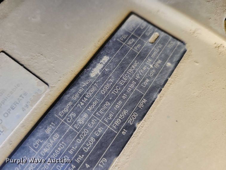 image for item EA2617 2006 Grove RT700E crane