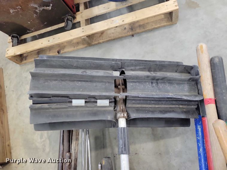 image for item EA2624 Tools