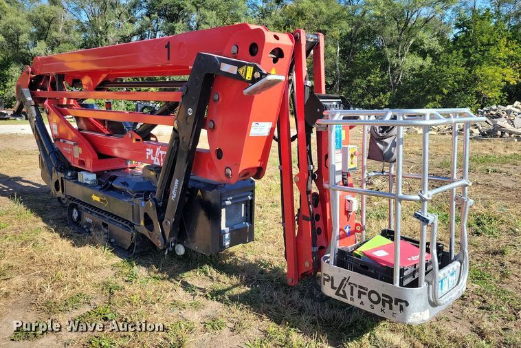 image for item EA2636 2018 Platform Basket PB 22.10 tracked boom lift