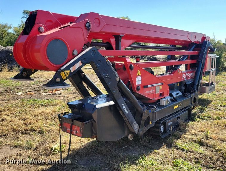 image for item EA2636 2018 Platform Basket PB 22.10 tracked boom lift