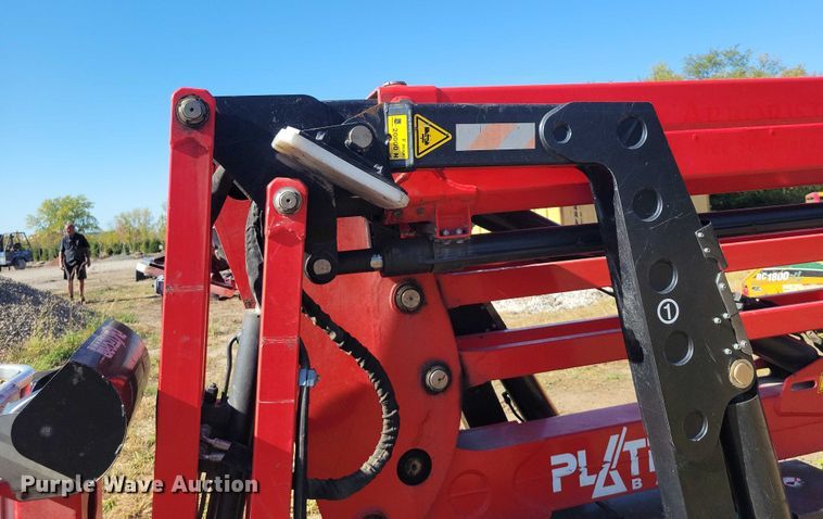 image for item EA2636 2018 Platform Basket PB 22.10 tracked boom lift