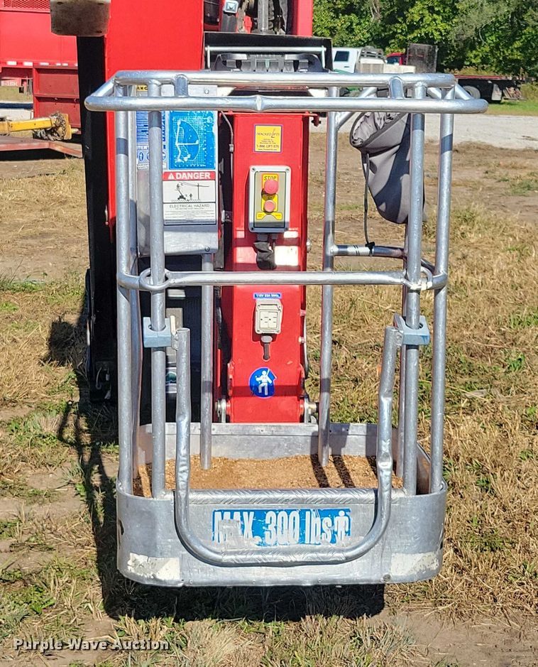 image for item EA2636 2018 Platform Basket PB 22.10 tracked boom lift