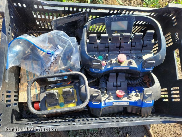 image for item EA2636 2018 Platform Basket PB 22.10 tracked boom lift