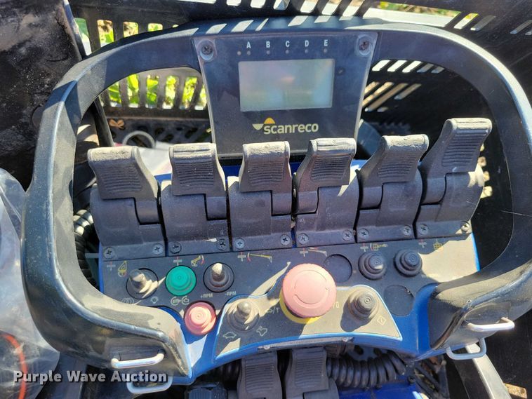 image for item EA2636 2018 Platform Basket PB 22.10 tracked boom lift