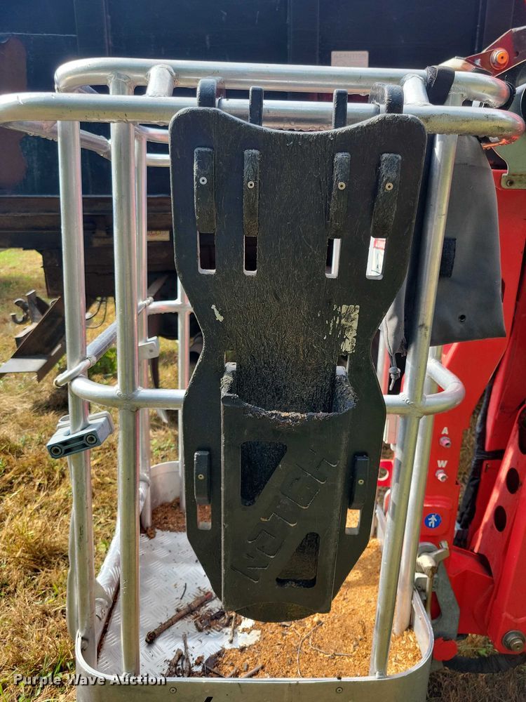 image for item EA2636 2018 Platform Basket PB 22.10 tracked boom lift