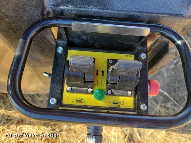 image for item EA2636 2018 Platform Basket PB 22.10 tracked boom lift