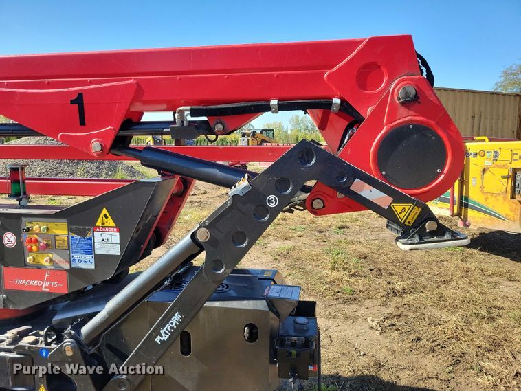 image for item EA2636 2018 Platform Basket PB 22.10 tracked boom lift