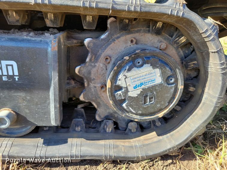 image for item EA2636 2018 Platform Basket PB 22.10 tracked boom lift