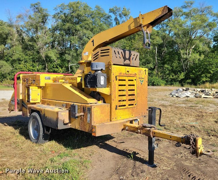 image for item EA2638 2017 Vermeer BC1800XL wood chipper
