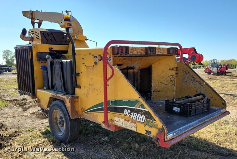 image for item EA2638 2017 Vermeer BC1800XL wood chipper