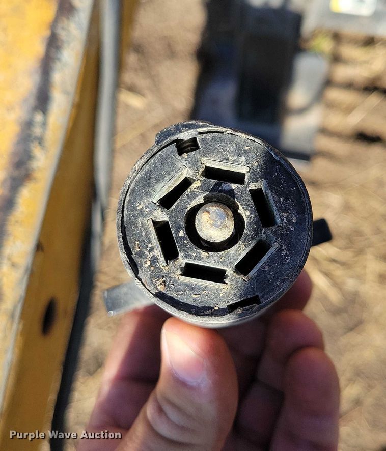 image for item EA2638 2017 Vermeer BC1800XL wood chipper