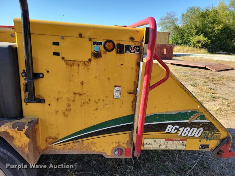 image for item EA2638 2017 Vermeer BC1800XL wood chipper