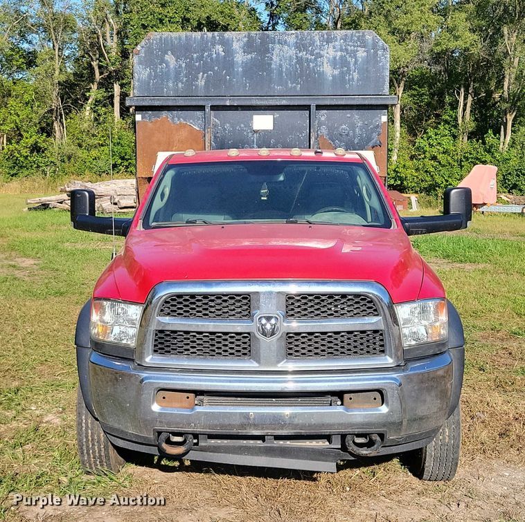 image for item EA2639 2016 RAM 5500 chipper truck