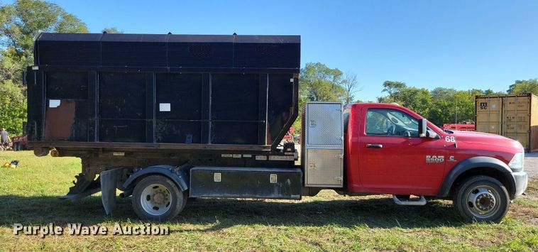 image for item EA2639 2016 RAM 5500 chipper truck