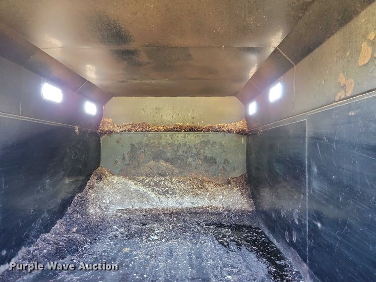 image for item EA2639 2016 RAM 5500 chipper truck