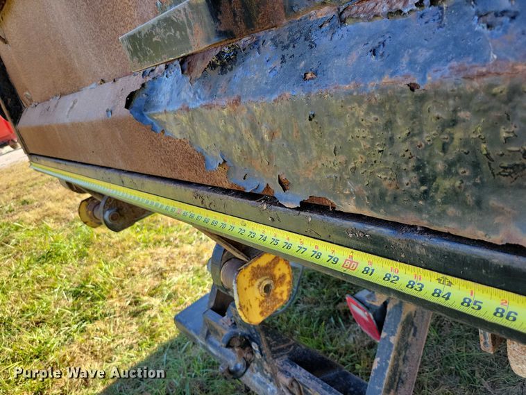 image for item EA2639 2016 RAM 5500 chipper truck