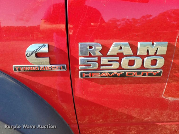 image for item EA2639 2016 RAM 5500 chipper truck