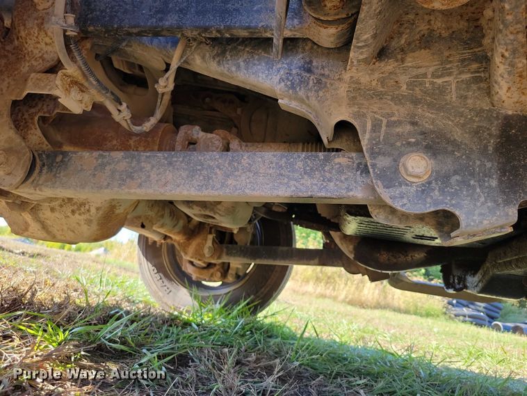 image for item EA2639 2016 RAM 5500 chipper truck