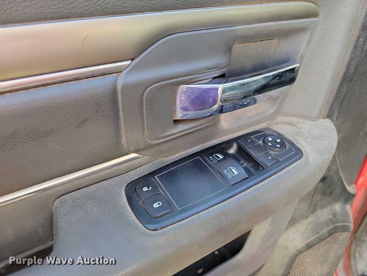 image for item EA2639 2016 RAM 5500 chipper truck