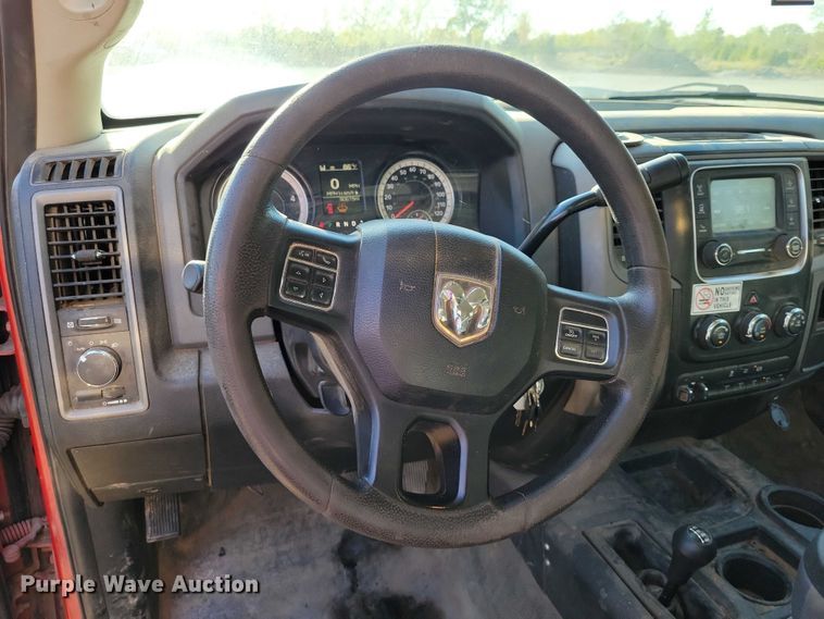 image for item EA2639 2016 RAM 5500 chipper truck