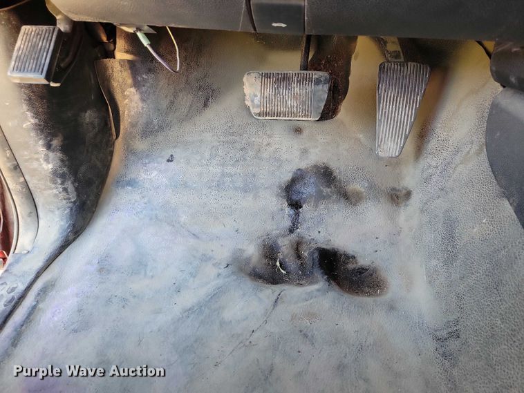 image for item EA2639 2016 RAM 5500 chipper truck