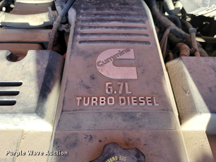 image for item EA2639 2016 RAM 5500 chipper truck