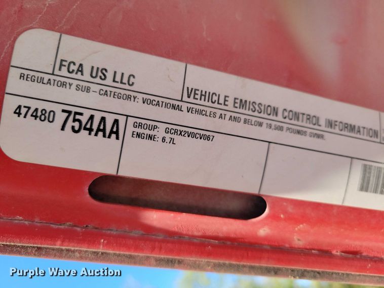 image for item EA2639 2016 RAM 5500 chipper truck