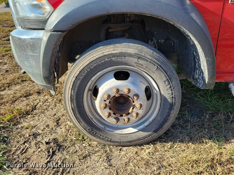 image for item EA2639 2016 RAM 5500 chipper truck