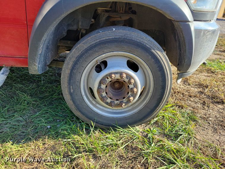 image for item EA2639 2016 RAM 5500 chipper truck