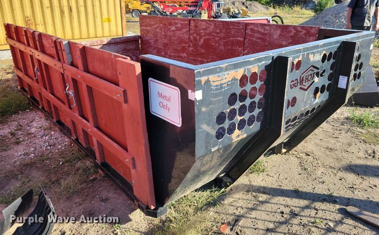 image for item EA2639 2016 RAM 5500 chipper truck