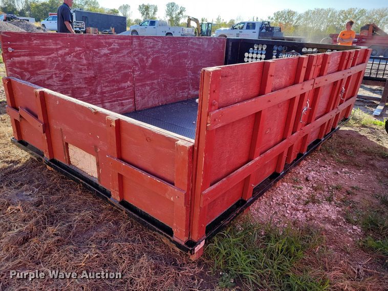 image for item EA2639 2016 RAM 5500 chipper truck