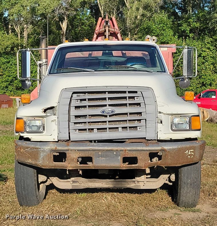 image for item EA2640 1998 Ford F800 hook lift truck
