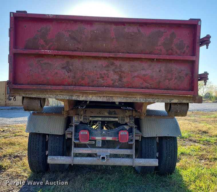 image for item EA2640 1998 Ford F800 hook lift truck