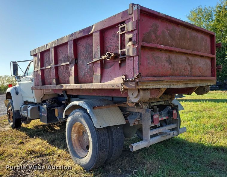 image for item EA2640 1998 Ford F800 hook lift truck