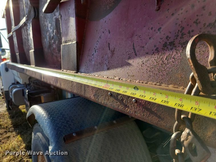 image for item EA2640 1998 Ford F800 hook lift truck