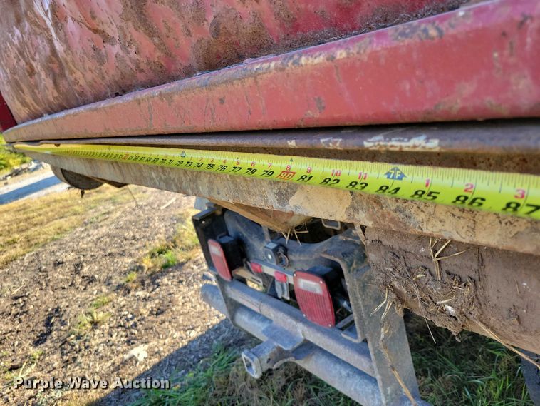 image for item EA2640 1998 Ford F800 hook lift truck