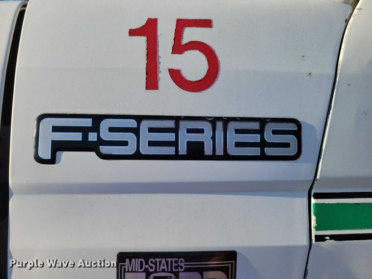 image for item EA2640 1998 Ford F800 hook lift truck