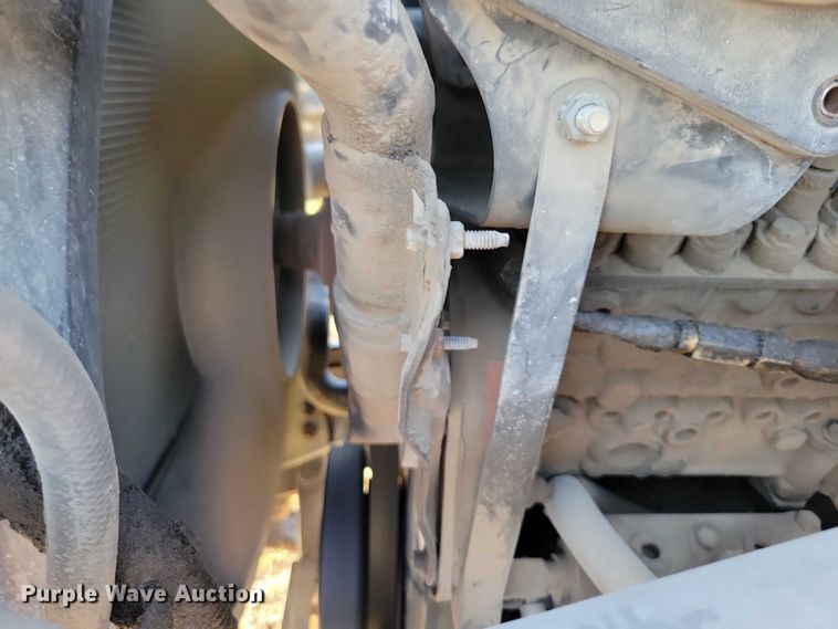 image for item EA2640 1998 Ford F800 hook lift truck