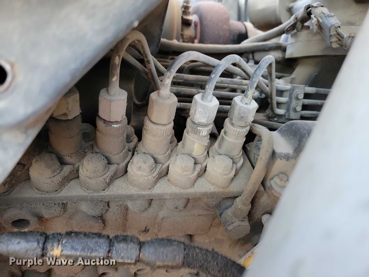 image for item EA2640 1998 Ford F800 hook lift truck