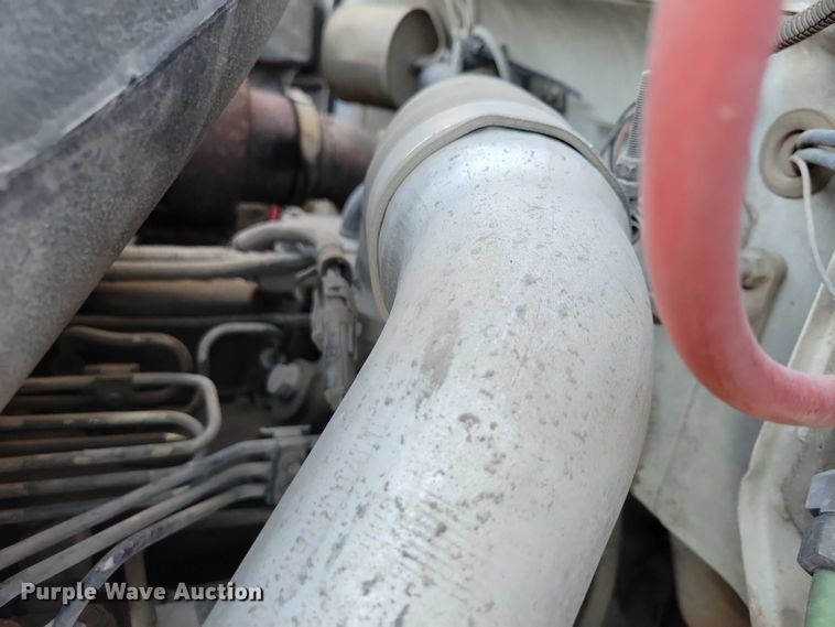 image for item EA2640 1998 Ford F800 hook lift truck