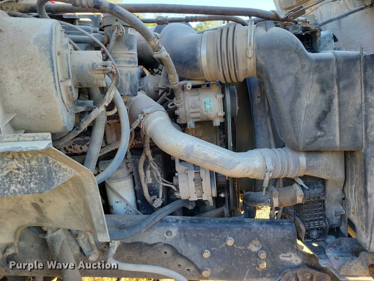 image for item EA2640 1998 Ford F800 hook lift truck