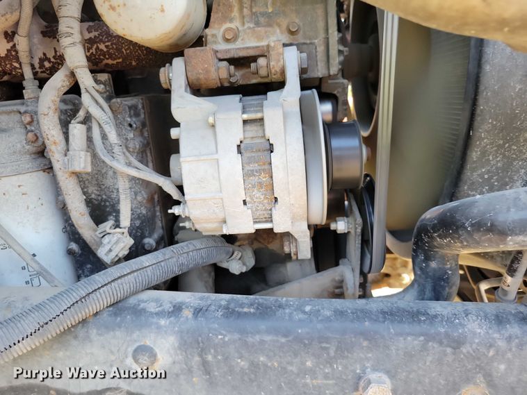 image for item EA2640 1998 Ford F800 hook lift truck