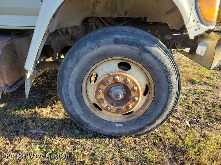 image for item EA2640 1998 Ford F800 hook lift truck